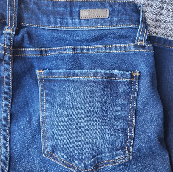 Kut from the Kloth Reese Ankle Straight Leg Distressed Denim Jeans Size 2 - Picture 7 of 10